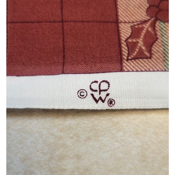 Cotton Fabric Holly Leaves Berries Red Cream Plaid Christmas Print 18x44" CPW - Picture 4 of 10